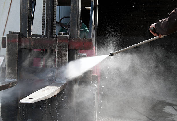 Best Machinery and Equipment Cleaning  in Riverdale, CA